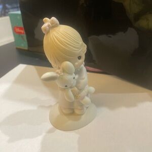 Precious Moments Figurine Jesus Loves Me 1977 Girl With Bunny Rabbit  E-1372G